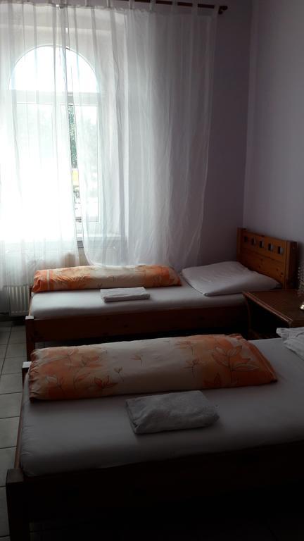 Ubytovani-Plzen-Can Hotel Kültér fotó