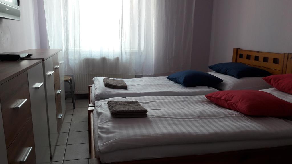 Ubytovani-Plzen-Can Hotel Kültér fotó
